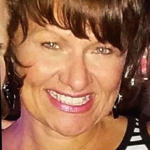 Meet your Posher, Leslie